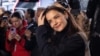 Katie Holmes Menjadi Sutradara dan Pemeran Utama untuk ‘Rare Objects’
