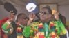 UMongameli Emmerson Mnangagwa lomsekeli wakhe, uMnu. Constantino Chiwenga. (Photo: AFP)