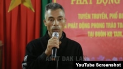 Ông Y Bum Bya bị chính quyền đưa ra kiểm điểm hồi tháng 12/2023. YouTube An ninh Trận tự Đắk Lắk.