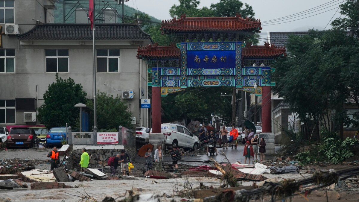 北京连日暴雨 11人遇难 逾4万人受灾