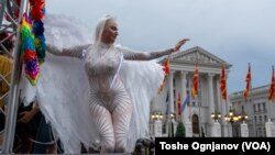 Минатата недела во Скопје се одржа Парада на Гордоста со учество од припадници и поддржувачи на ЛГБТИ+ заедницата