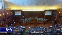 Kosovë, partitë politike diskutojnë mbi zgjedhjet e parakohshme për parlament