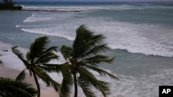 EN FOTOS I El Caribe se protege ante el paso del poderoso huracán Beryl 