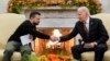 Zelenskyy Meets With Biden, US Lawmakers Amid Impasse on Ukraine Aid 