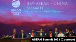 Presiden Joko Widodo berbicara dalam pembukaan ASEAN-China Summit ke-26 pada Rabu (6/9) di Jakarta. (Foto: Courtesy/ASEAN Summit 2023)