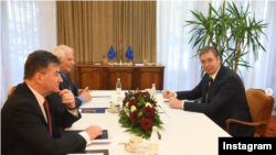 Presiden Serbia Aleksandar Vucic bertemu dengan Kepala Kebijakan Luar Negeri Uni Eropa Joseph Borrell di Ohrid, Makedonia Utara, Sabtu, 18 Maret 2023. (Foto: Instagram Presiden Serbia)