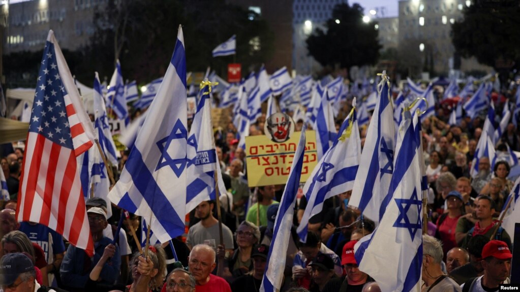 Protesters demand Israeli Prime Minister Benjamin Netanyahu's ouster, in the wake of the deadly October 7 attack on Israel by the Palestinian Islamist group Hamas and the ensuing war in Gaza, at a demonstration in Jerusalem, April 1, 2024.