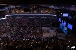 Shareholders take their seats for the Berkshire Hathaway annual meeting, in Omaha, Neb., May 6, 2023.