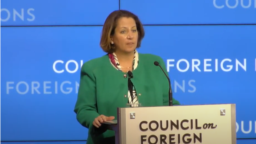 美国司法部副部长丽莎·摩纳哥（Lisa Monaco）3月28日在华盛顿智库美国外交关系协会（Council on Foreign Relations）举办的活动中讨论如何防御敌对国家对民主法治构成的全球威胁。（视频截图）