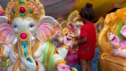 هند کې د ګنېش چتورتي مذهبي مراسم

