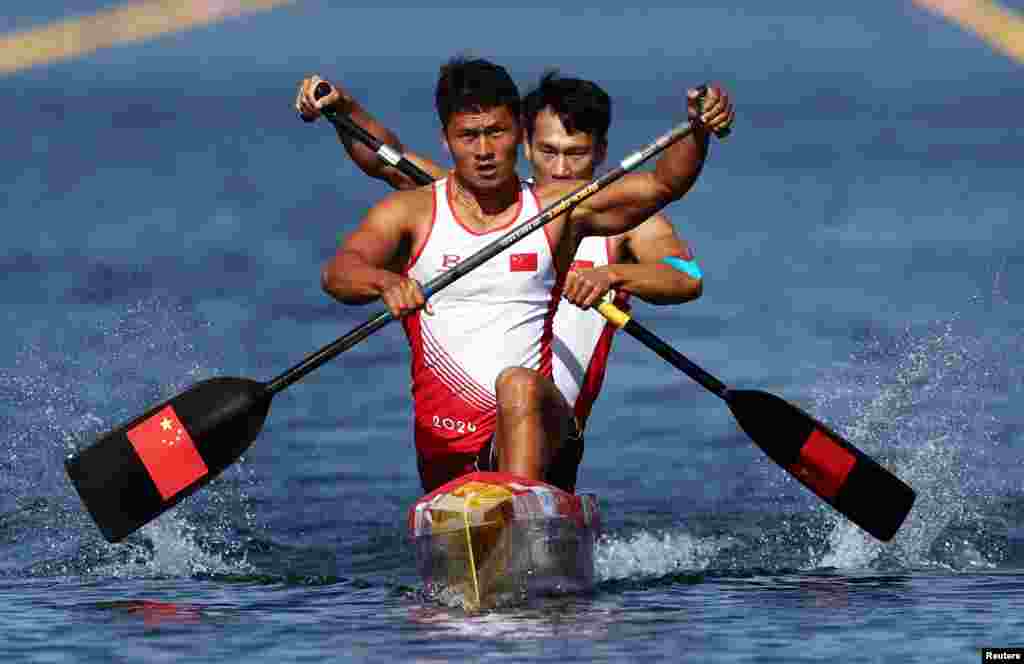 Hao Liu and Bowen Ji of China compete in the men&#39;s canoe double 500m heats during the Paris Olympics at the Vaires-sur-Marne Nautical Stadium in Vaires-sur-Marne, France.