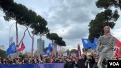 Protesta e opozitës në Tiranë