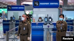 ယခင်မှတ်တမ်းရုပ်ပုံ | ထိုင်းနိုင်ငံ ဘန်ကောက်မြို့ သုဝဏ္ဏဘူမိလေဆိပ်မှာတွေ့ရတဲ့ လူဝင်မှုကြီးကြပ်ရေးဌာန ရဲအရာရှိများ (အောက်တိုဘာ ၂၀။ ၂၀၂၁)