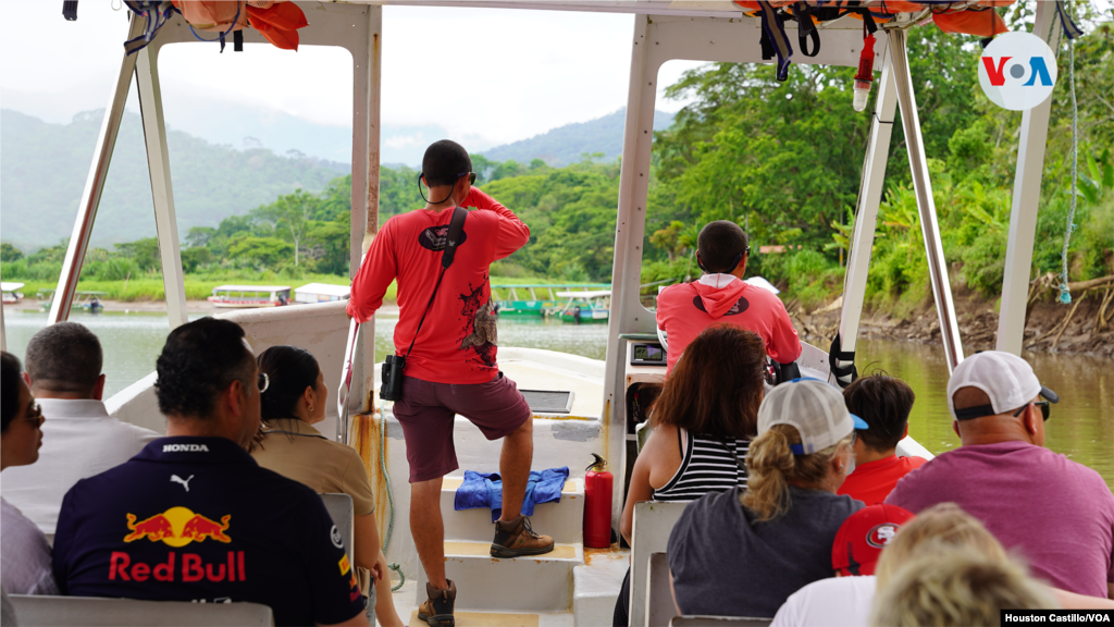 Los cocodrilos son la atracción de los turistas que el Río Tárcoles, de Costa Rica.