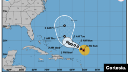 El huracán Lee avanza por aguas abiertas del Atlántico como un huracán de categoría 2, el domingo 10 de septiembre de 2023. NHC