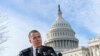 Hunter Biden, putra Presiden AS Joe Biden, berbicara kepada awak media di Gedung Capitol di Washington, pada 13 Desember 2023. (Foto: AP/Jose Luis Magana)