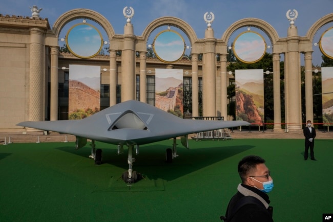 在北京博物館展出的中國GJ-11型無人機。 （2022年10月12日）