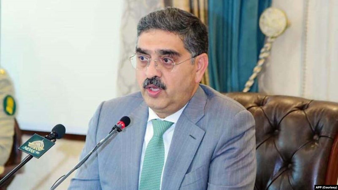 د انوار الحق کاکړ په مشرۍ کې په پېښور کې د امنیت په اړه غونډه وشوه او نوموړي ویلي، د خېبرپښتونخوا پوليس او سي ټي ډي د پياوړي کولو دپاره د اقداماتو ضرورت دی