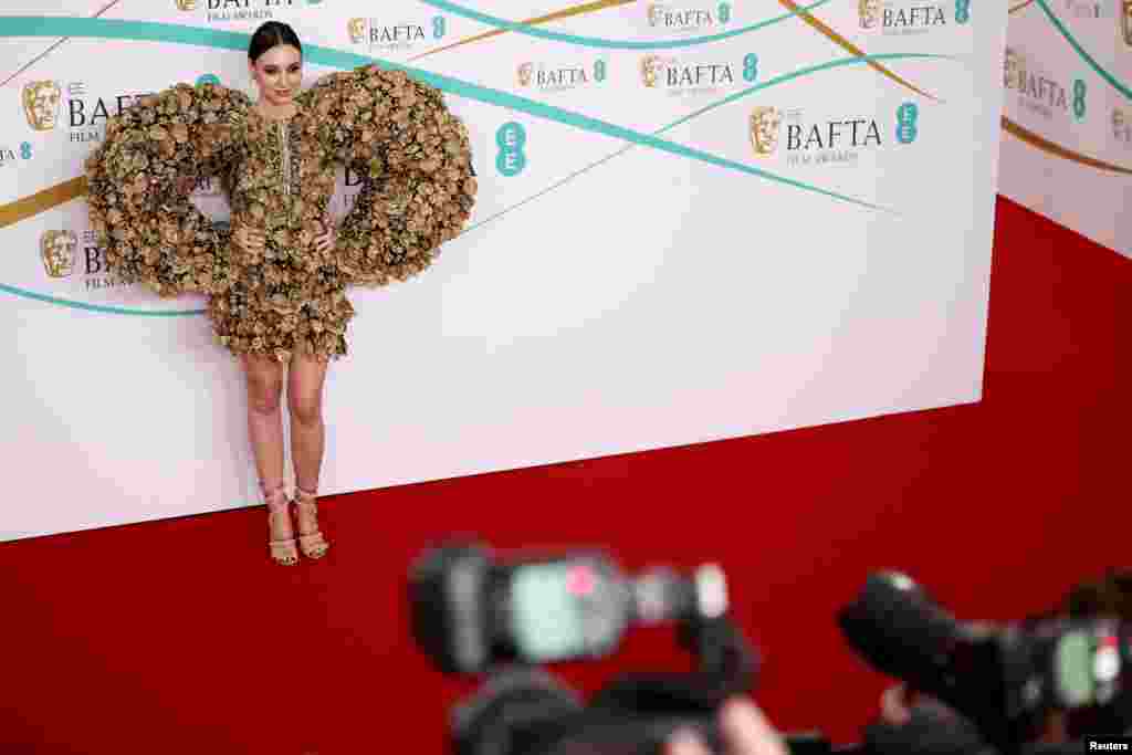 Андреа Кристеа пристигнува на филмските награди на Британската академија за филмска и телевизиска уметност (БАФТА) за 2023 година во Кралската фестивалска сала во Лондон.