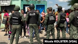 El gobierno de Venezuela dijo que tomó el control de una prisión que estaba a manos de una banda criminal con alcance internacional.