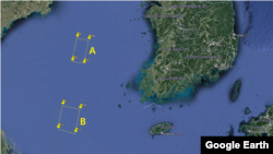 북한이 유엔 산하 국제해사기구(IMO)에 위성 발사 계획을 통보하면서 제공한 발사체 낙하 지점 A와 B.