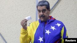 Rais wa Venezuela, Nicholas Maduro, wakati akipiga kura kwenye uchaguzi wa Julai 28, 2024.