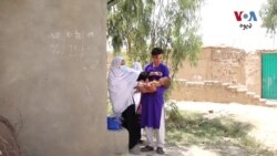 په بمي چاودنه کې معذوره شوې زېبا بي بي افغان بچي د ټول عمر معذورۍ نه بچ ساتل غواړي