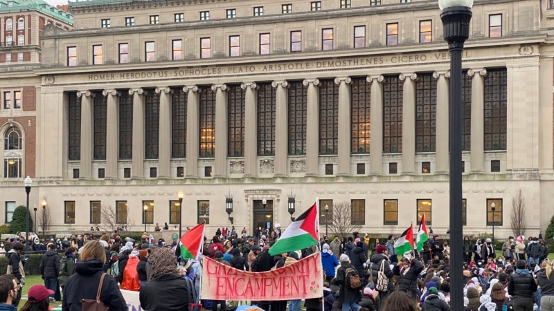 Arrests of Pro-Palestinian protesters at Columbia University create more tension on campus thumbnail