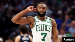  Jaylen Brown (7), gardien des Celtics de Boston lors du troisième match des Finales NBA contre Dallas, USA, le 12 juin 2024