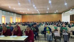 བོད་མིའི་སྒྲིག་འཛུགས་སྲིད་སྐྱོང་ཚོགས་ཁང་དུ་གསུམ་བརྒྱད་མཆོད་འབུལ་སྨོན་ལམ་འཚོགས་གནང་བ།