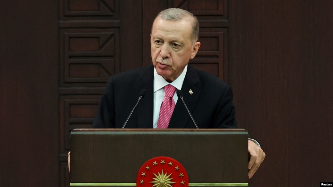 Arhiva - Turski predsednik Tajip Erdogan govori tokom konferencije za štampu u Ankari, 3. juna 2023.