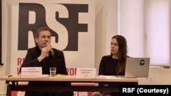 RSF’s Asia-Pacific Bureau Director Cédric Alviani and Aleksandra Bielakowska pictured at the launch of the world press freedom index in Taipei on May 3, 2023. (Courtesy RSF)