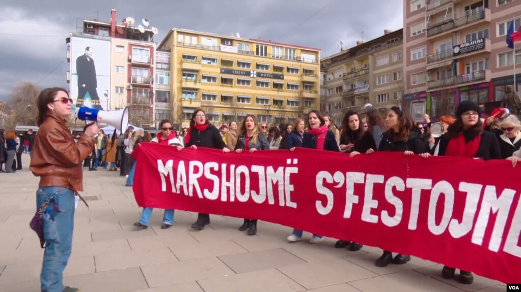 Kosovë, 8 marsi shënohet me thirrje kundër dhunës ndaj gruas