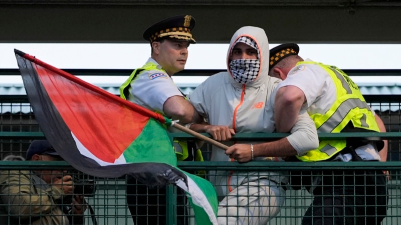 Pro-Palestinian protesters rally, march on Democratic convention's 3rd night