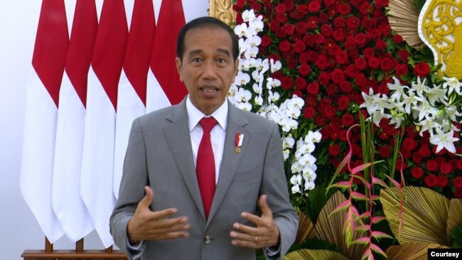 Jokowi saat memberikan penjelasan mengenai pasal-pasal di UU Pemilu, 24 Januari 2024. (Foto: Biro Setpres RI)