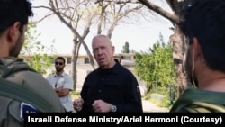 以色列国防部长约阿夫·加兰特于2024年4月16日访问以色列北部。