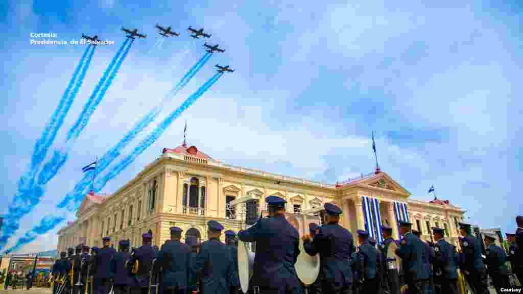 El recién remodelado Palacio Nacional de El Salvador fue escenario de la actividad protocolar. [Presidencia de El Salvador]