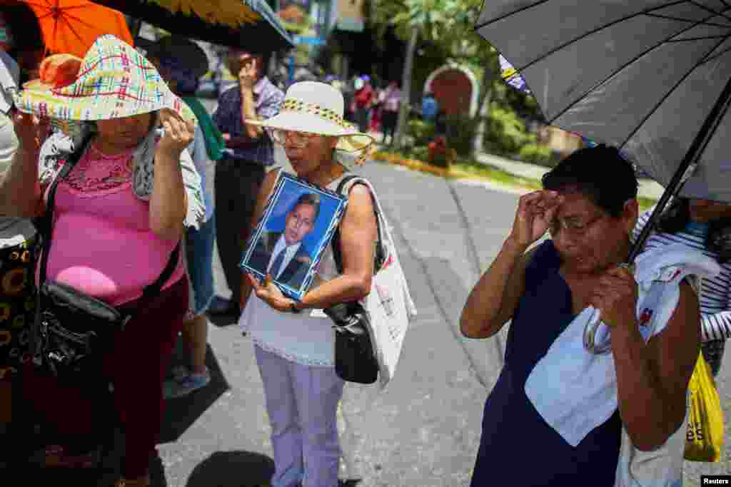 En Marzo de 2022, el Congreso de El Salvador aprobó un régimen de excepción de emergencia, a petición del presidente Nayib Bukele.