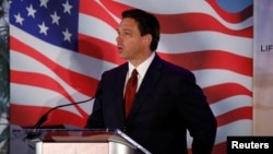 Gubernur Florida Ron DeSantis akan mengumumkan pencalonannya untuk memperebutkan tiket calon presiden dari kubu Republik.