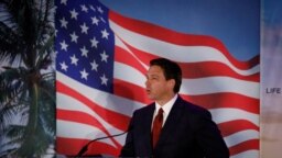 Thống đốc Florida Ron DeSantis.