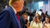 Mantan Presiden AS Donald Trump tiba untuk berbicara pada konferensi pers di Trump Tower, 31 Mei 2024, di New York. (Foto: AP)