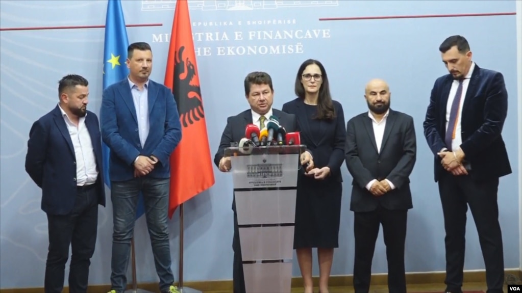 Forcimi i lekut, marrëveshje mes eksportuesve dhe ministrisë së Financave