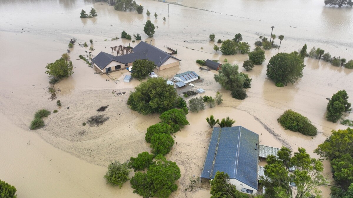 新西兰开始从飓风加布里埃尔中恢复