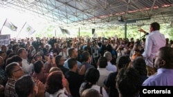 El candidato a la primaria presidencial Carlos Prosperi, durante el acto oficial de inicio de su campaña, el 22 de agosto de 2023, en Caracas.