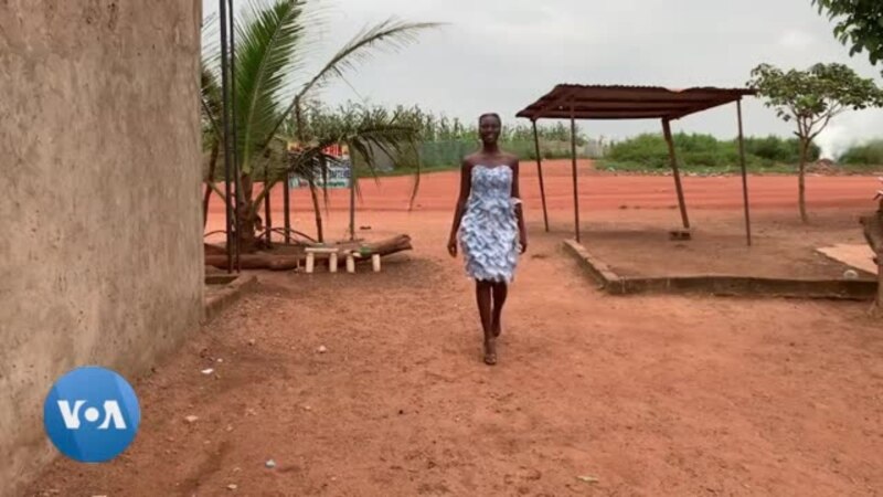Côte d'Ivoire : un styliste ivoirien allie mode et protection de l'environnement