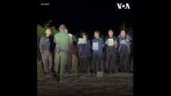 偷渡美利坚，社交媒体上找攻略？