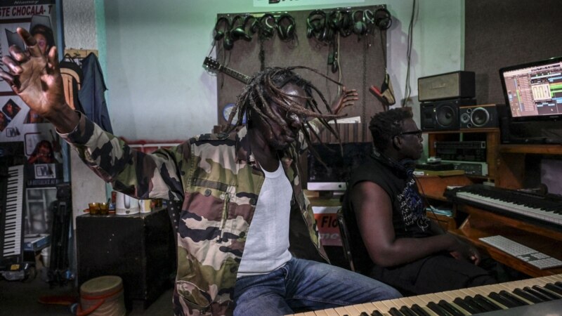 Au Niger, le coup d'État inspire les musiciens