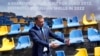 El exdelantero ucraniano y presidente de la UAF, Andriy Shevchenko, presentó los asientos destrozados de un estadio de Járkov construido para la Eurocopa 2012 antes del primer partido del equipo ucraniano en la Eurocopa 2024 en Munich, Alemania, el 17 de junio de 2024.&nbsp;