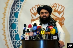 FILE - Menteri Luar Negeri Taliban Amir Khan Muttaqi, di Hotel Intercontinental, Kabul, Afghanistan, 19 September 2022.