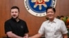 Presiden Ukraina Volodymyr Zelenskyy berjabat tangan dengan Presiden Filipina Ferdinand "Bongbong" Marcos Jr. di Istana Malacanang, Manila, 3 Juni 2024. (Jam Sta Rosa/POOL via Reuters)